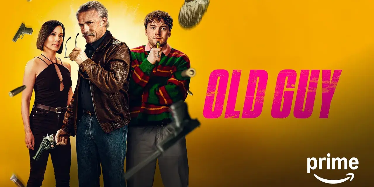 Actionhelden im Einsatz: Ein Mann, eine Frau und ein junger Mann mit Waffen und Granaten. "Old Guy" – ein Film, der 2025 für Spannung sorgt.