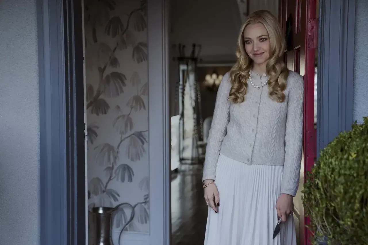 Amanda Seyfried als die Hausangestellte in