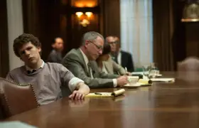 Jesse Eisenberg als Mark Zuckerberg in einer Szene der Besetzung von The Social Network.